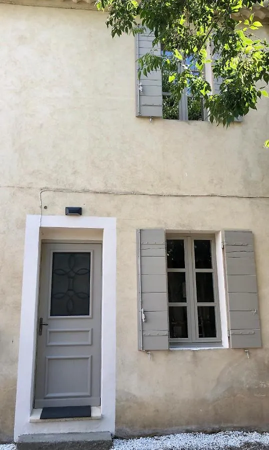 Villa L’Oustaù St. Bernard à Saint-Rémy-de-Provence 0*,